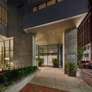 500 Walnut Image